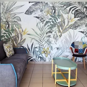  Hébergement de vacances Maison Super Calme Et Confortable - Idealement Situee - Clim - Vue Montagnes - Piscine Partagee - Parking Gratuit - Lou Tranquillou